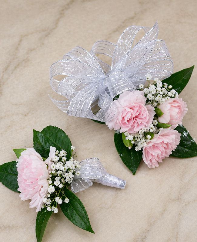 Corsage & Boutonniere fresh flowers Hialeah