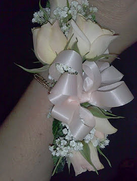 Corsage - 2
