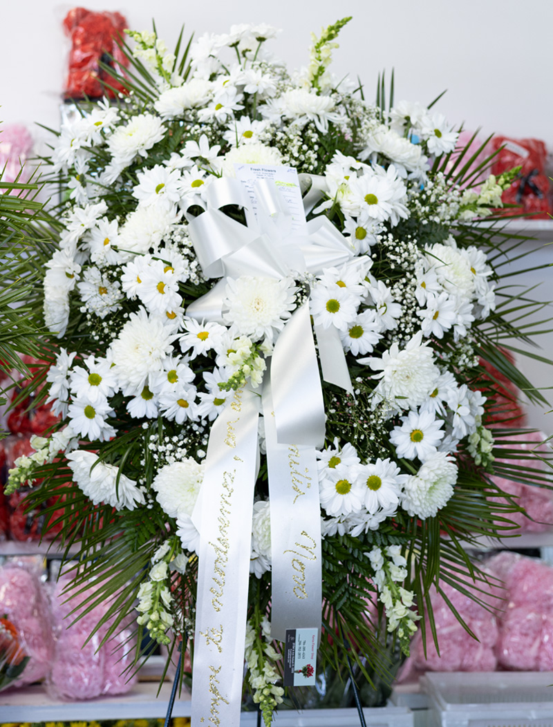 Funeral Spray White, Chrysanthemums, Daisy