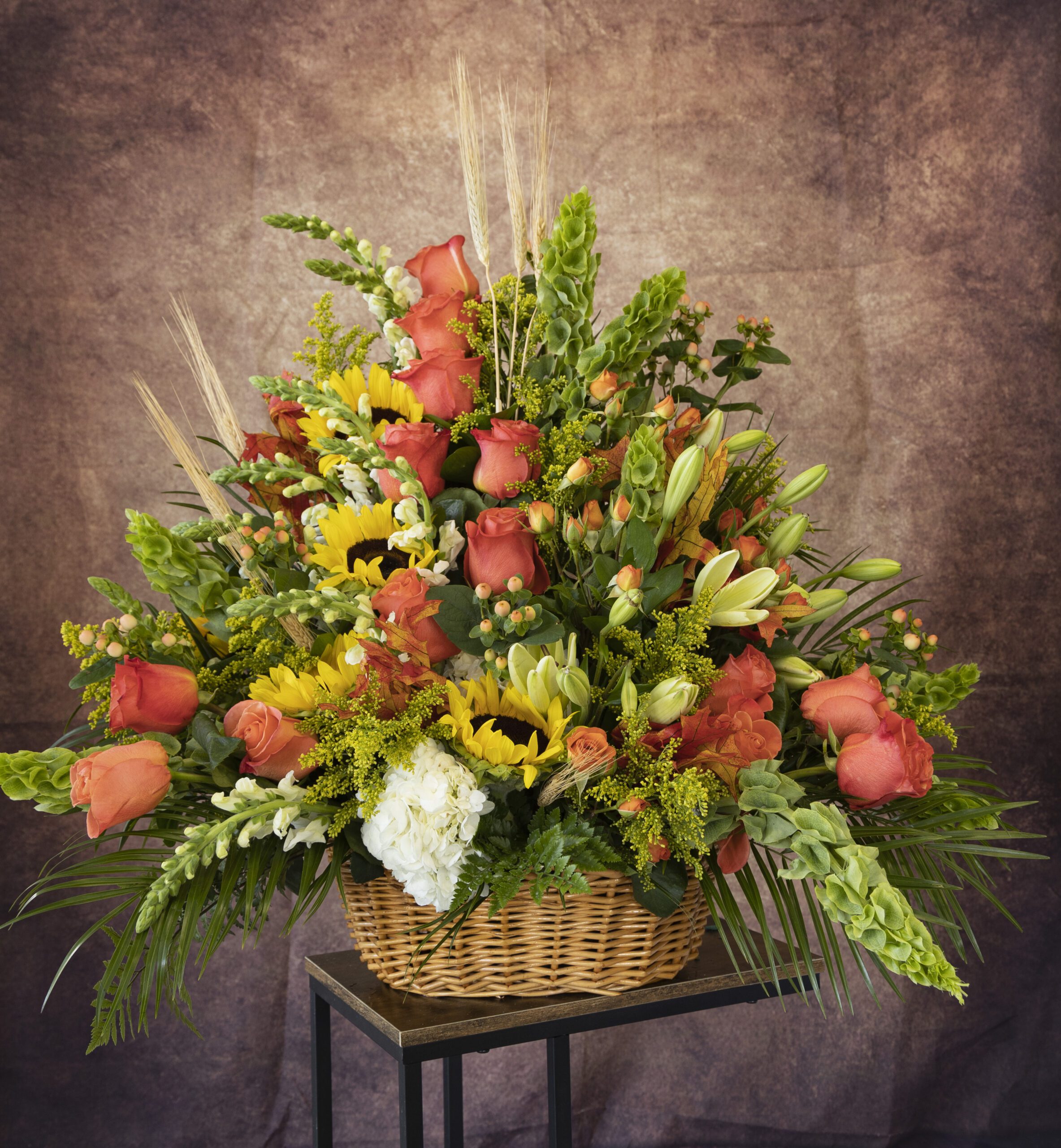 Fabulous Floral arrangement orange roses