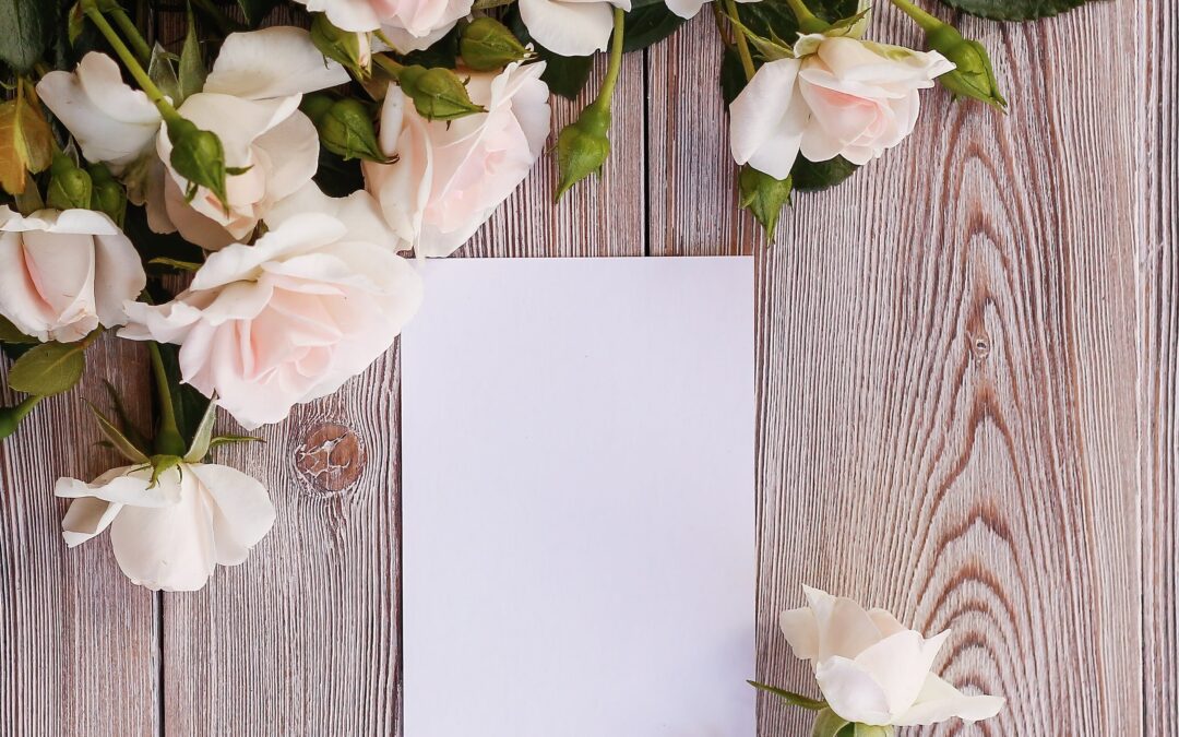 10 notas para enviar en un arreglo de flores